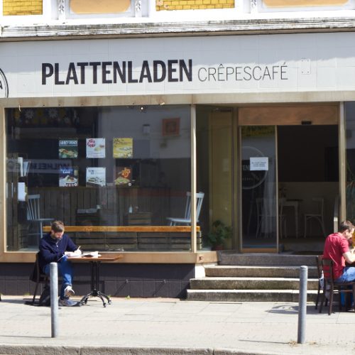 Plattenladen Crepecafe