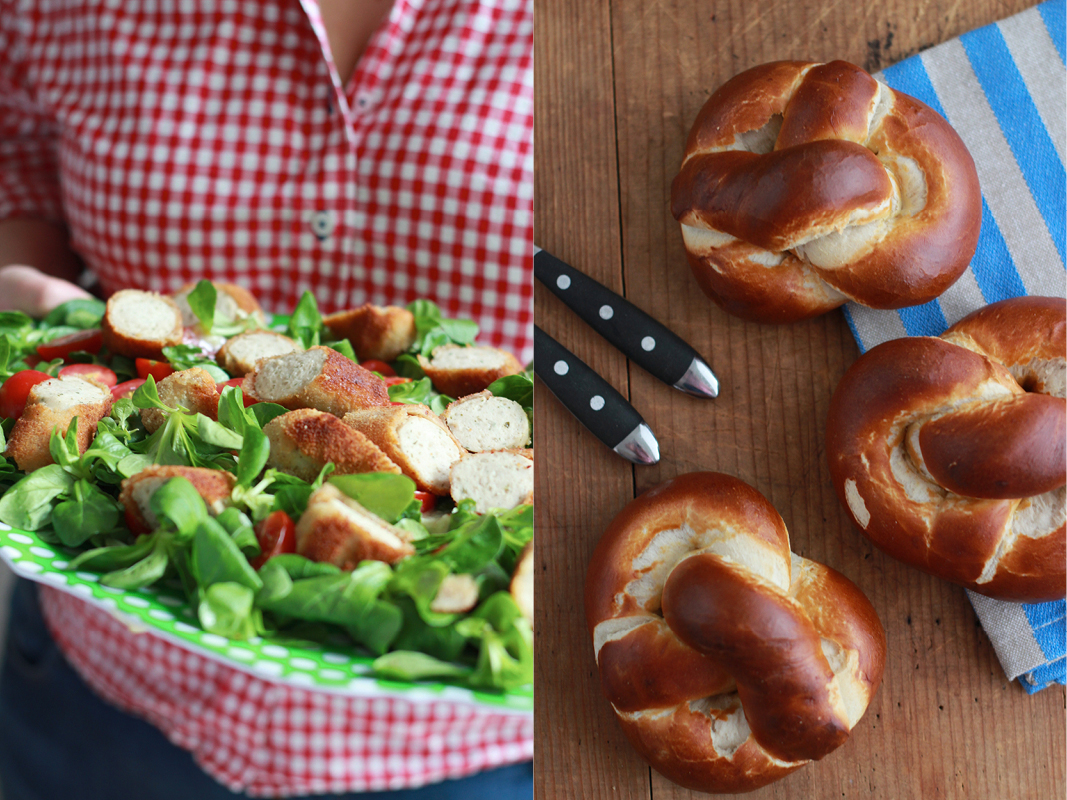 Feldsalat mit Weisswurstradln – also panierten Weisswürsten | tastesheriff
