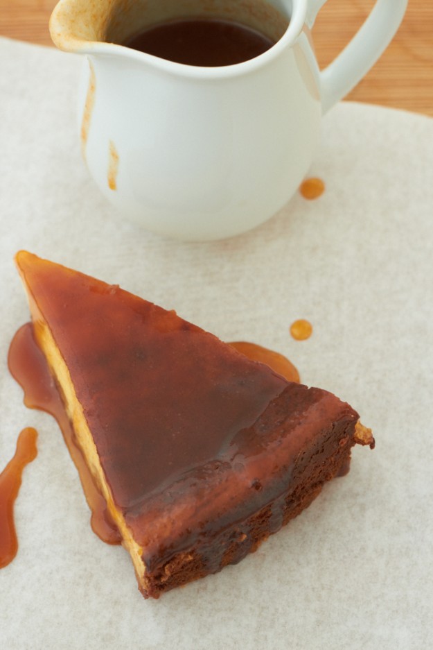 Cheesecake mit salziger Karamell-Sosse | tastesheriff