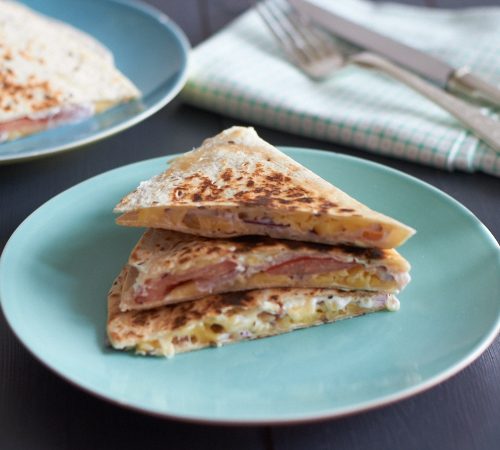 schnelles Rezept Pizza Weizentortillia tastesheriff