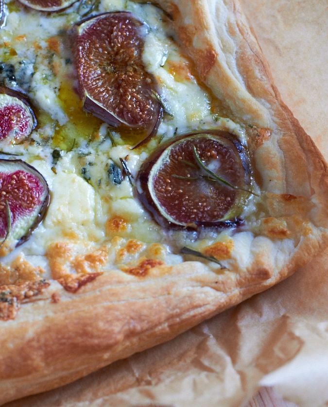 Feigen Gorgonzola Pizza Buch Amore https://www.tastesheriff.com/