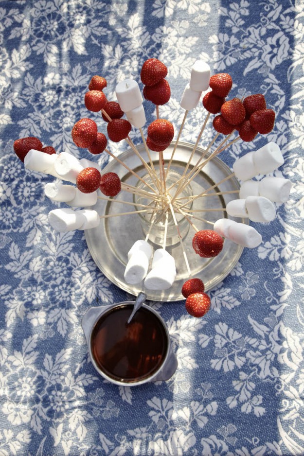 Schokoladen Marshmellows mit Erdbeeren tastesheriff.com