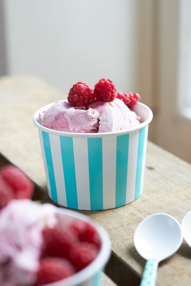 Himbeer-Cheesecake-Eis