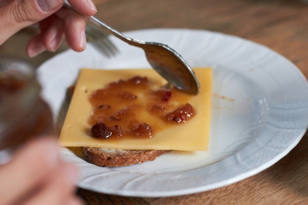 K&uuml;rbiskuchen und K&auml;sebrot - eine nordfriesische Kaffeezeit.
