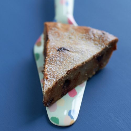 Saftiger Scone mit Bananen und Schokodrops
