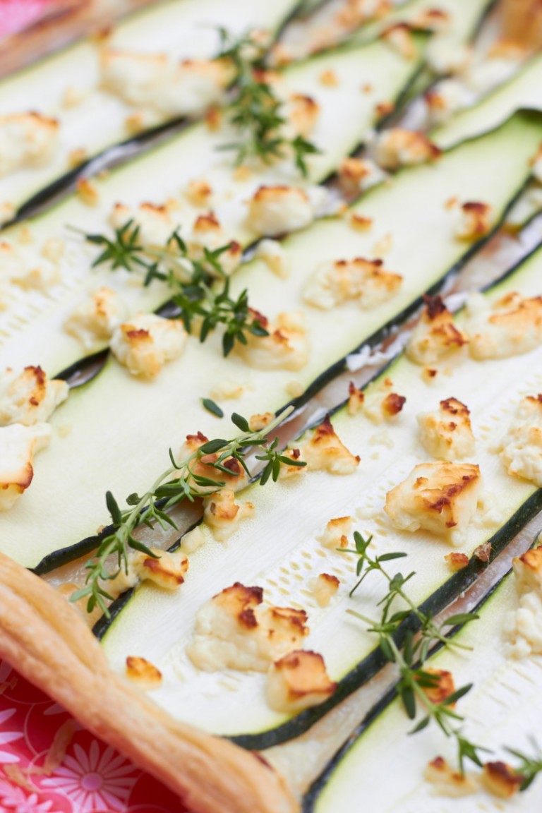 Warten und Vorsätze und Zucchini-Blätterteig-Tarte