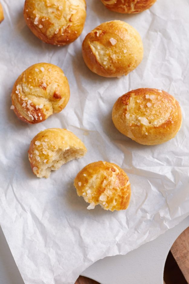 Schnell zubereitet und super lecker - kleines Laugengebaeck.