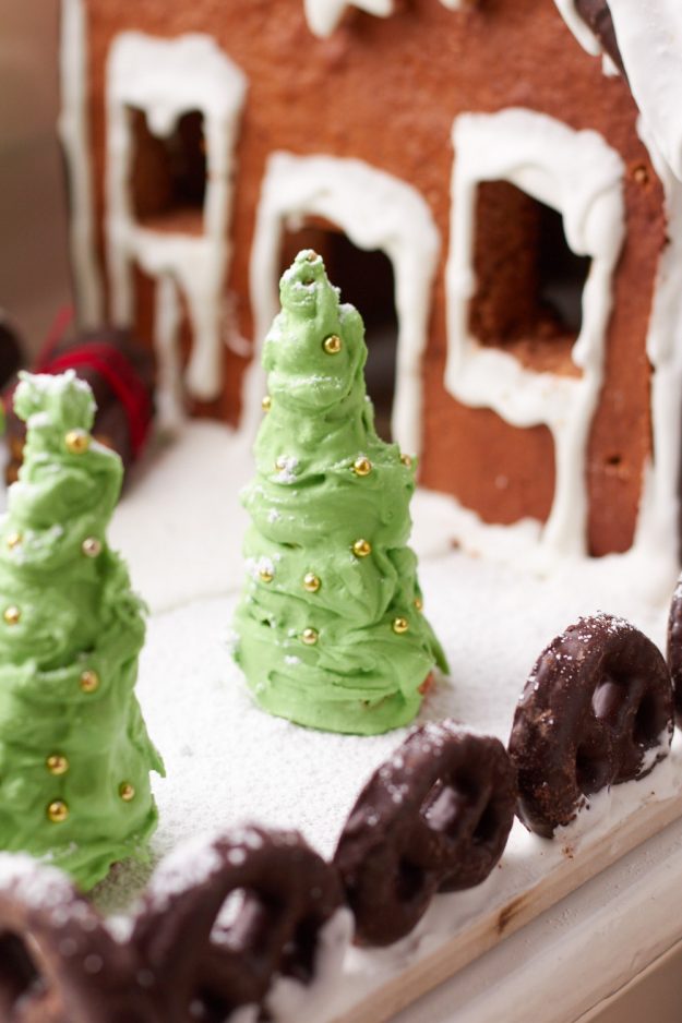 Lebkuchenhaus #BahlsenLebkuchenhaus tastesheriff.com 