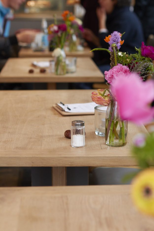 Entenwerder 1 - Cafe an der Elbe in Hamburg