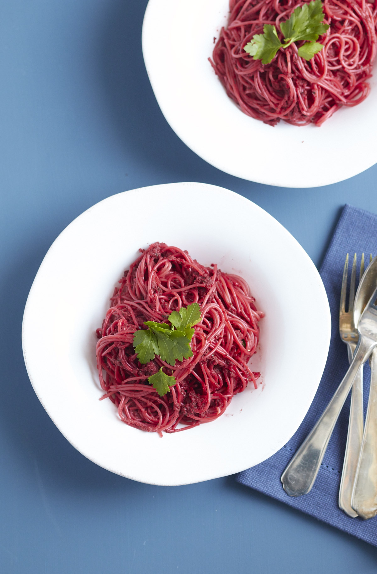 Ein Rezept f&uuml;r farbenfrohe, super leckere Pasta: Rote Bete Spaghetti!
