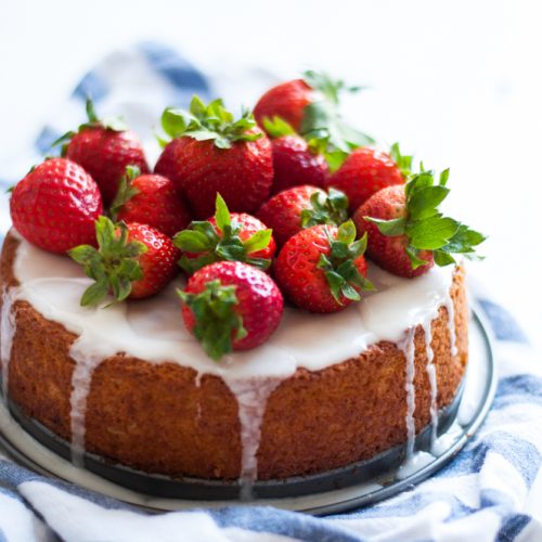 Der Blog des Monats Juni bei Tastesheriff ist das kreative Fräulein Selbstgemacht. Zitronenkuchen mit Erdbeeren