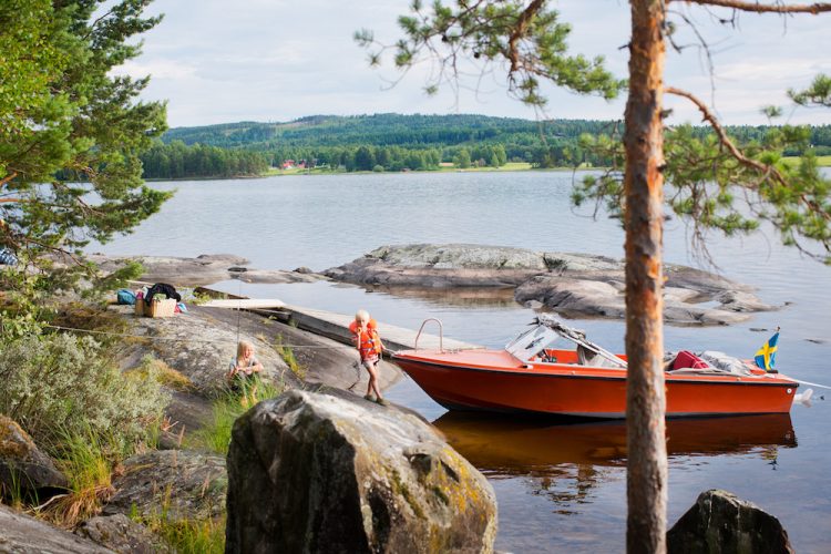 Wir machen uns auf in unseren Urlaub in Schweden! Mit dem Wohnmobil werden wir die Scheeren, Seen und Wälder unsicher machen.