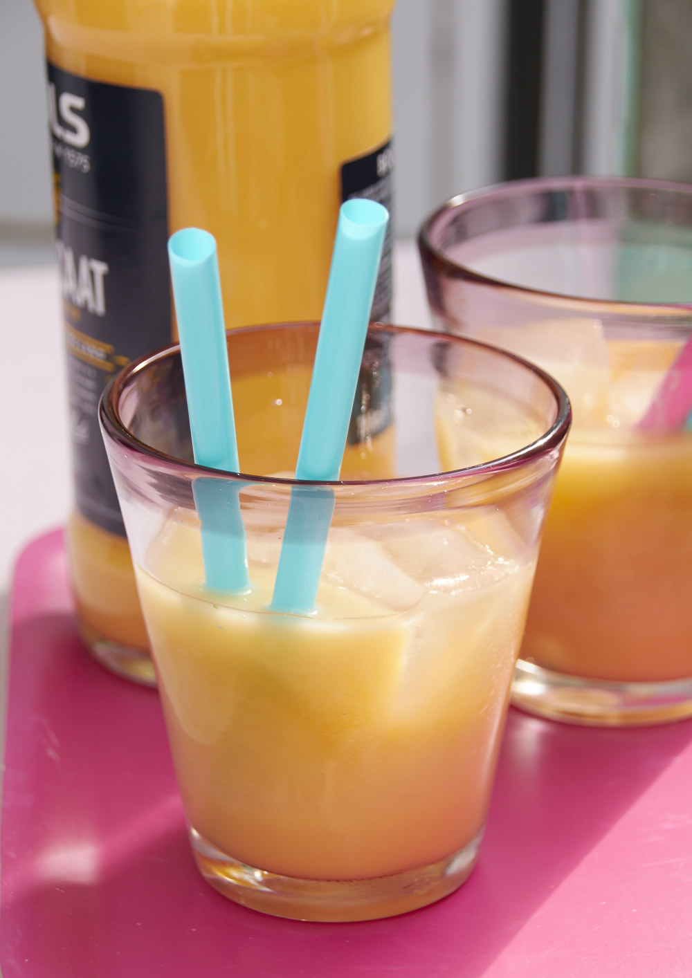 heute in Schnapslaune – Eierlikör mit Maracuja on the Rocks | tastesheriff