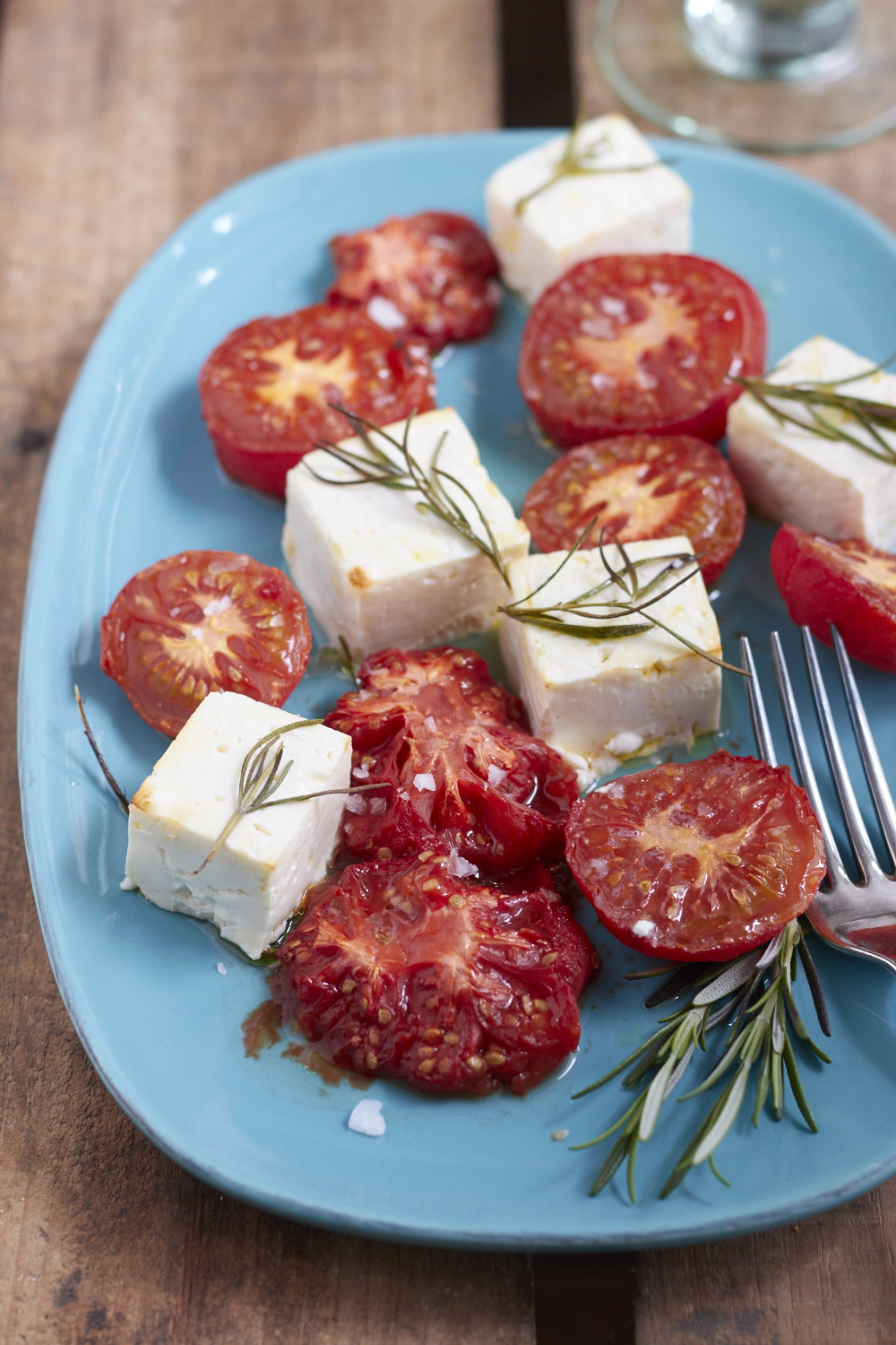 Leckere Honigtomaten mit frischem Feta aus dem Honigbuch von Eva Derndorfer und Elisabeth Fischer