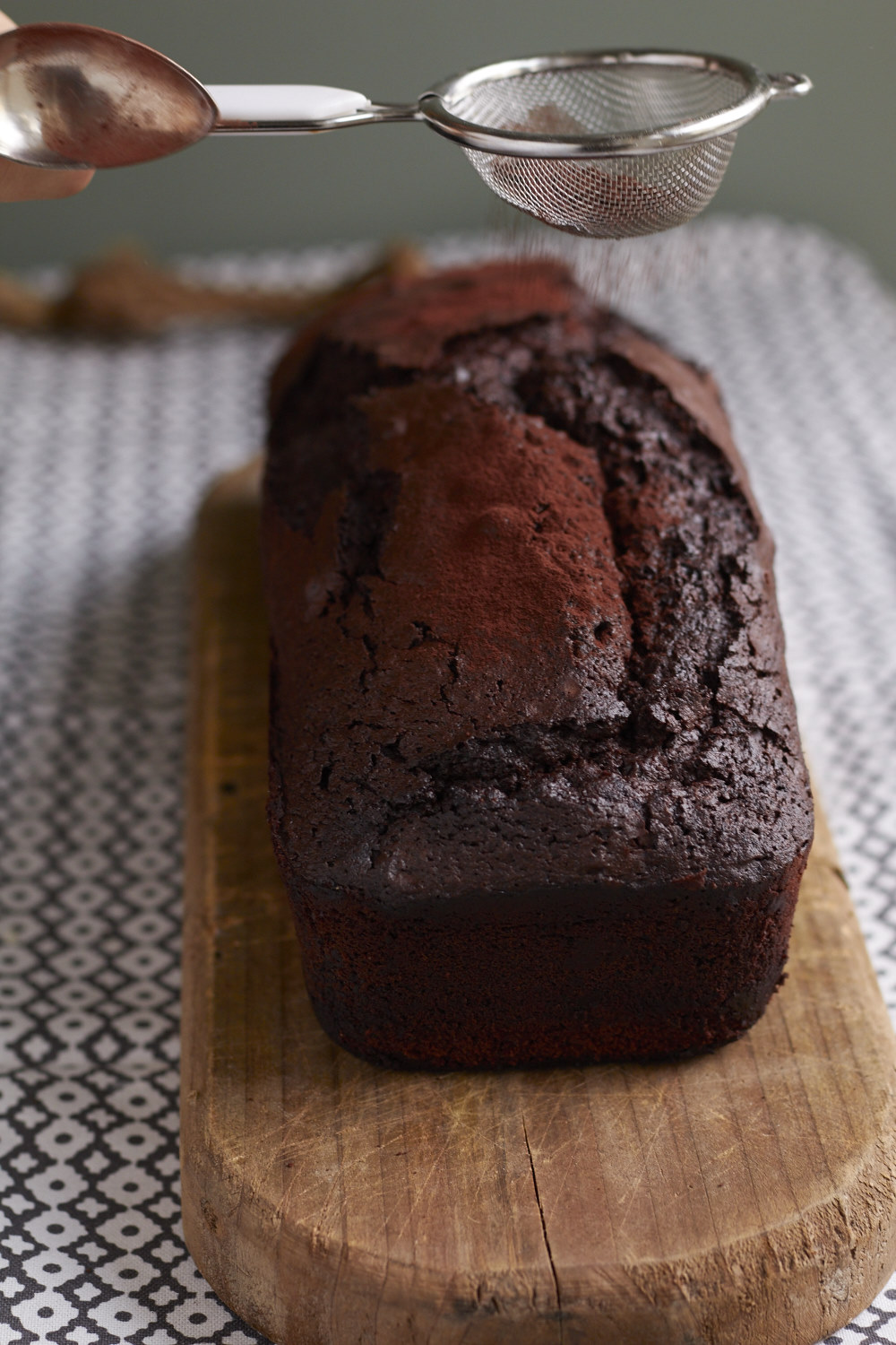 Schokoladen-Eischwerkuchen aus dem neuen Backbuch von Cynthia Barcomi ...