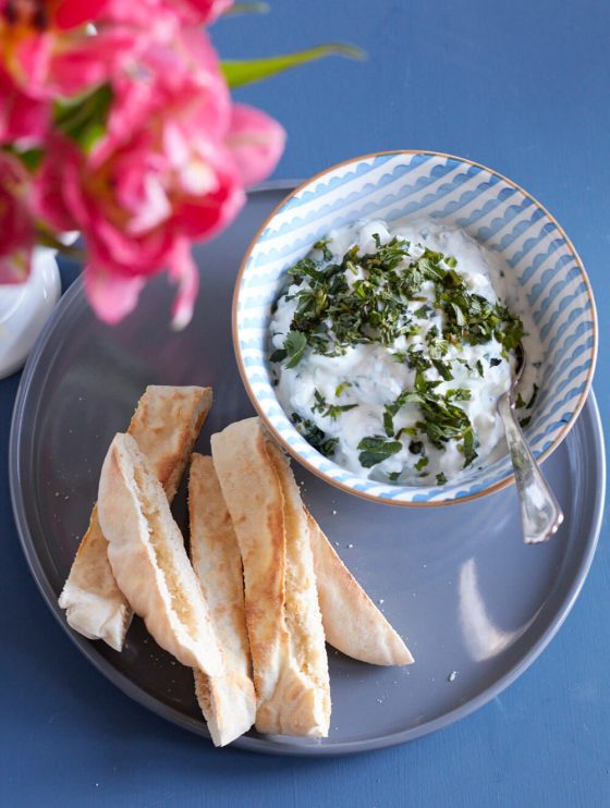 Sehr leckerer Schafskäse Joghurt Dip | tastesheriff