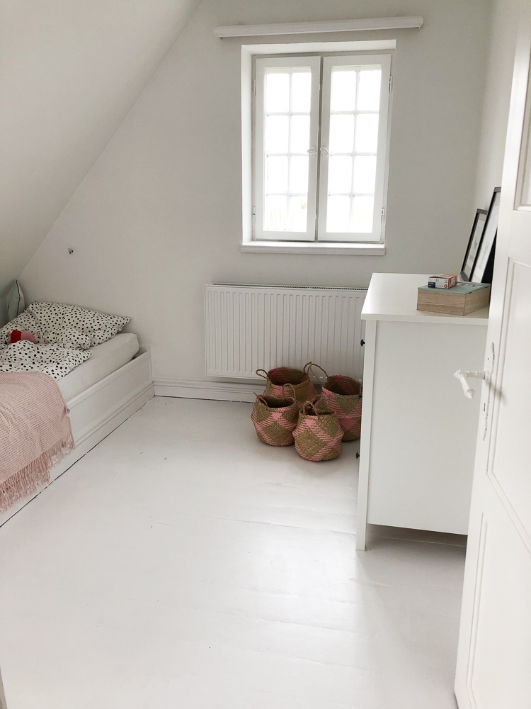 Kleines Update zum Umbau unserer Ferienwohnung in Nordfriesland. So langsam nimmt alles Form und Farbe an und wir freuen uns auf den ersten richtigen Urlaub in unserem neuen Feriendomizil!