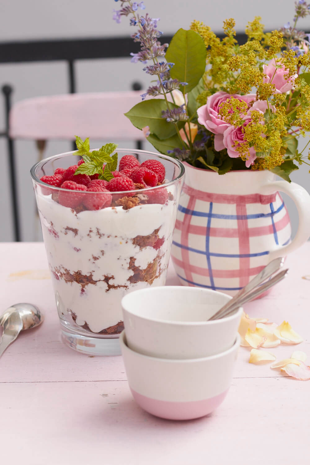 Eine tolle Quark-Speise im Glas mit Kuchenresten