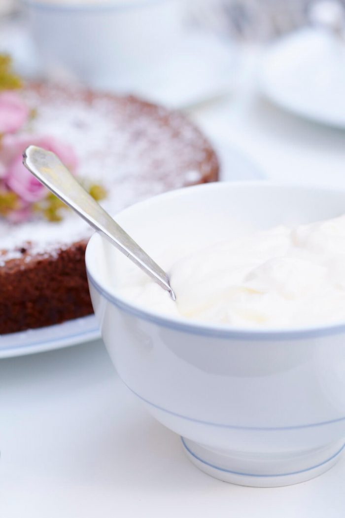 Zitronen-Polenta Kuchen nach Nigella Lawson | tastesheriff