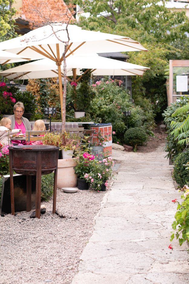 Gartencafe Schweden - Moelle Kurkmakeri Skåne Bei Euch steht ein Urlaub in Schweden an? Vielleicht sogar in Südschweden? Dann lasst Euch von mir schon mal in die schönsten Gartencafés vor Ort mitnehmen!