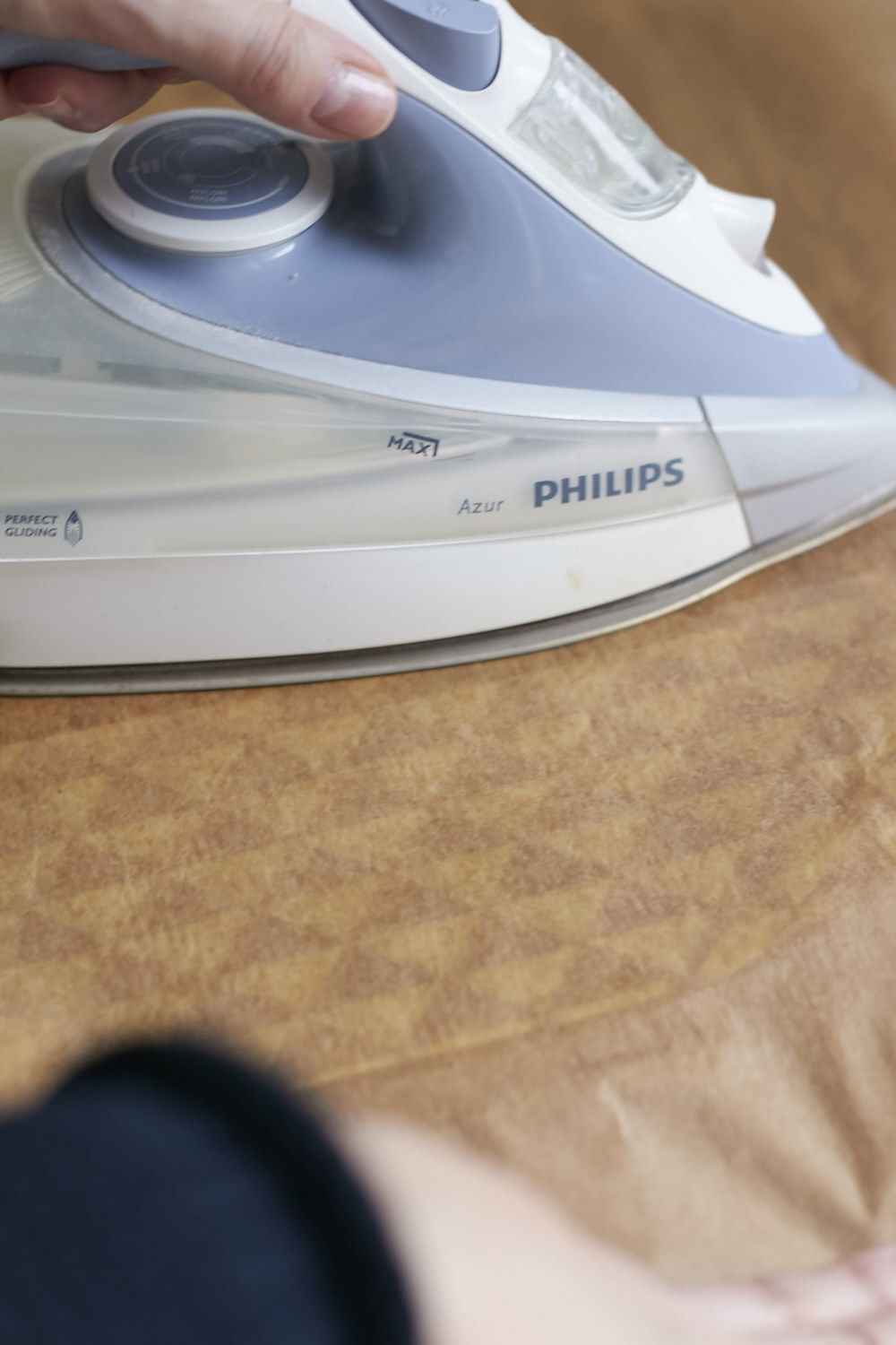 DIY Bienenwachstuch - ganz einfach selbst gemacht und ein super nachhaltiges Produkt als Ersatz von Frischhaltefolie. #zerowaste