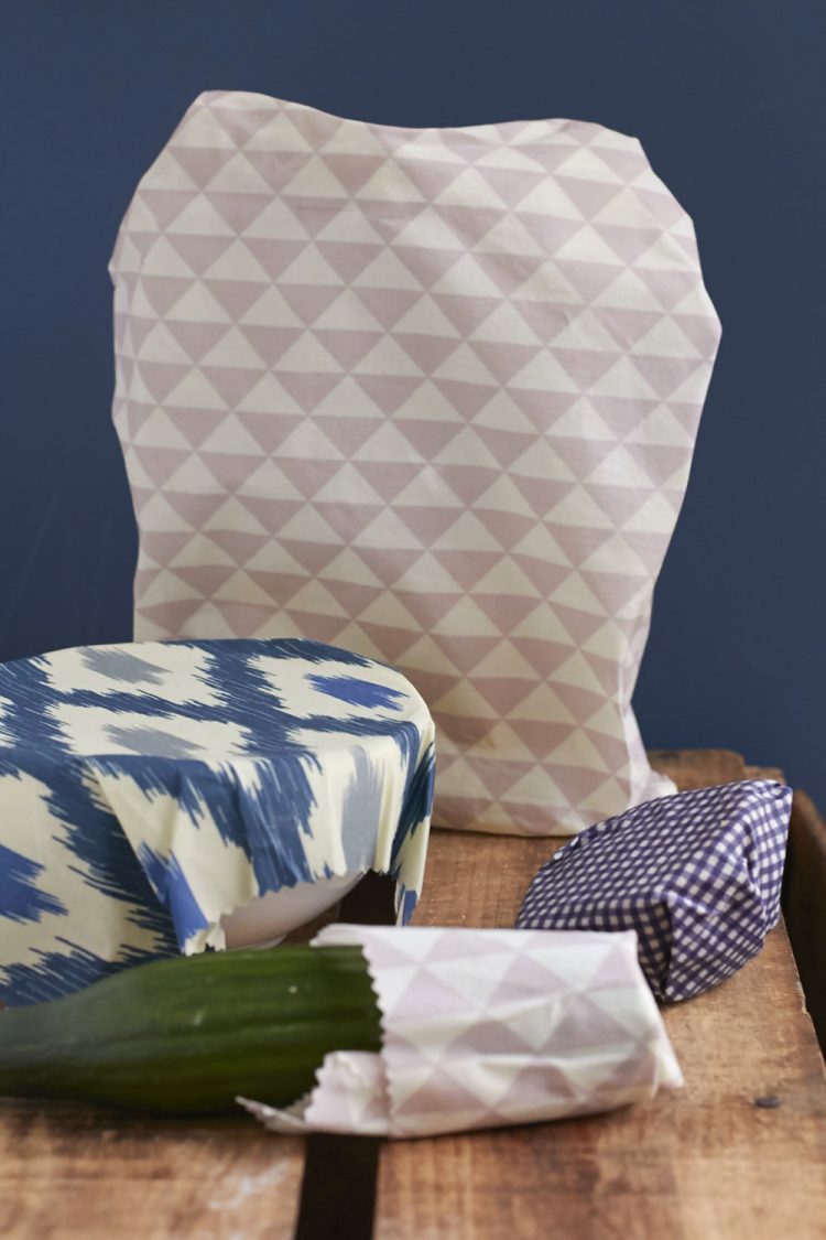 DIY Bienenwachstuch - ganz einfach selbst gemacht und ein super nachhaltiges Produkt als Ersatz von Frischhaltefolie. #zerowaste