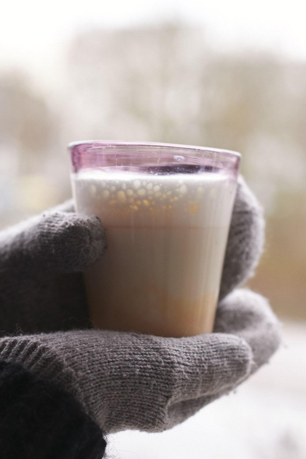Schneeh&auml;schen - ein leckeres Hei&szlig;getr&auml;nk mit Eierlik&ouml;r und Amaretto f&uuml;r die kalte Winterzeit.