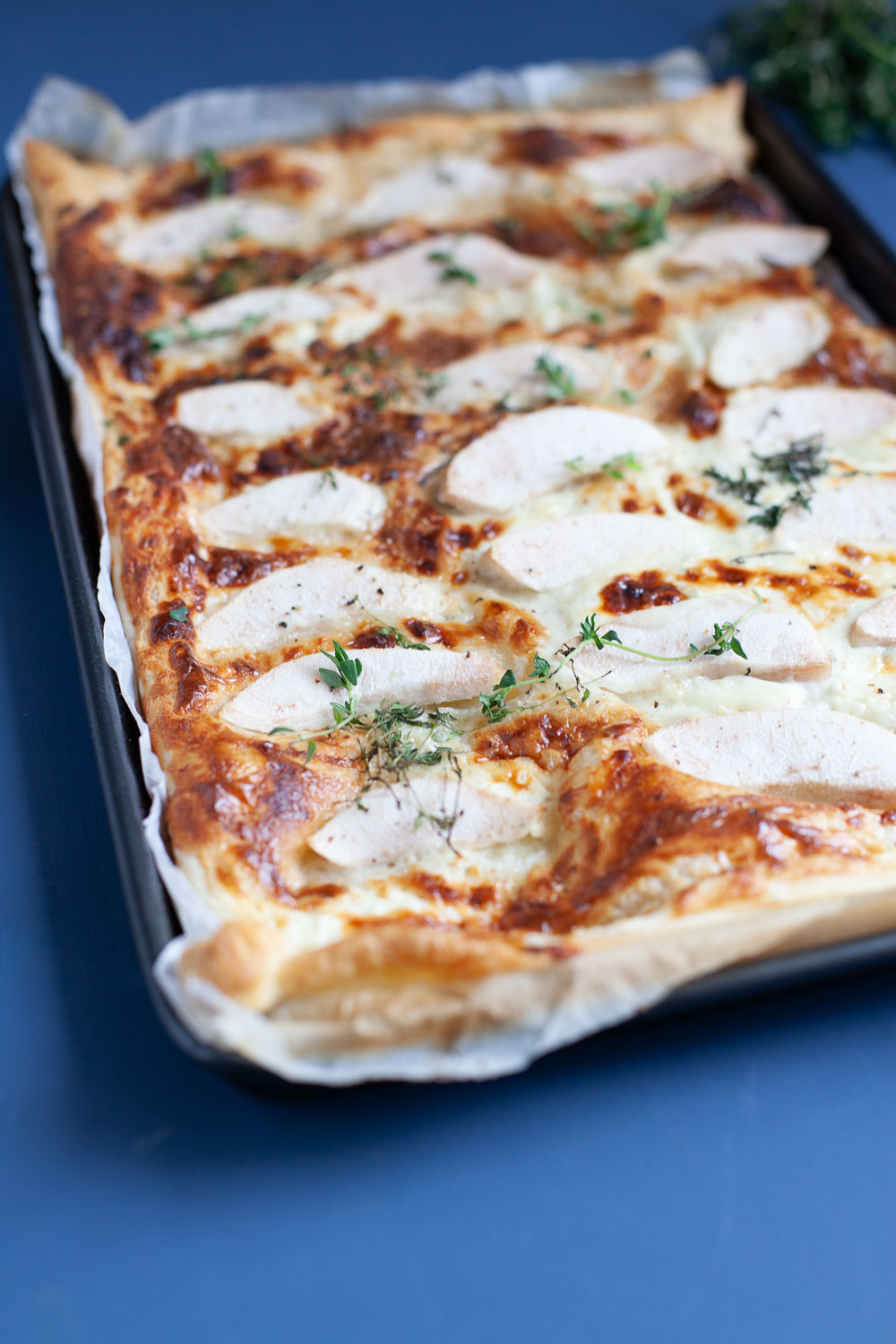 Eine leckere Tarte mit Birne und Gorgonzola. 