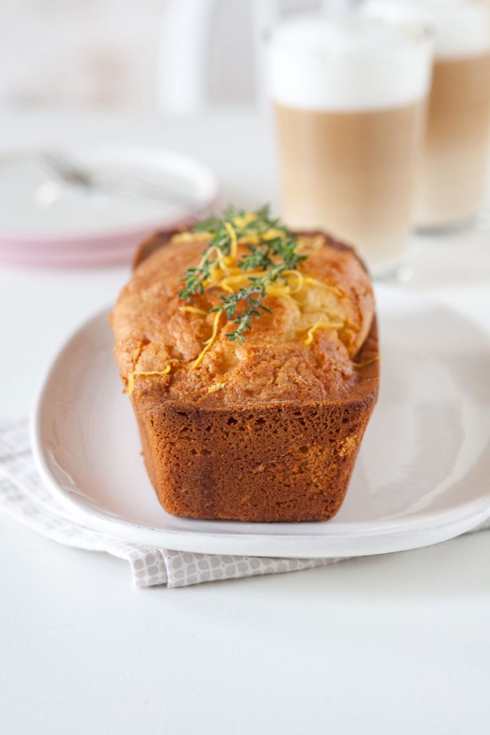 Ein Kuchen für Zwischendrin –  der Zitronen Thymian Kuchen