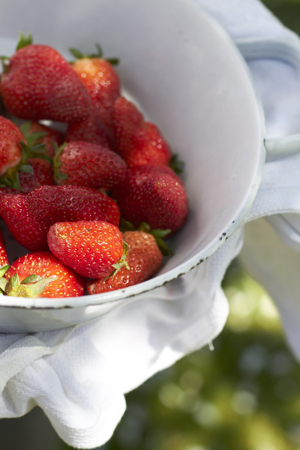 Erdbeerketchup selbst eingekocht zum Verschenken | tastesheriff Erdbeerketchup selbst eingekocht zum Verschenken | tastesheriff