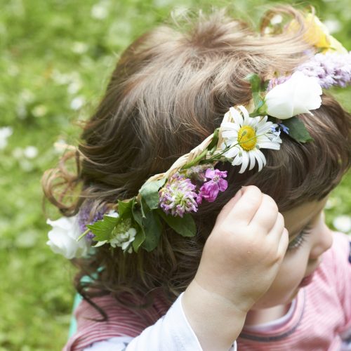 Blumenkranz - Kinderspaß im Garten