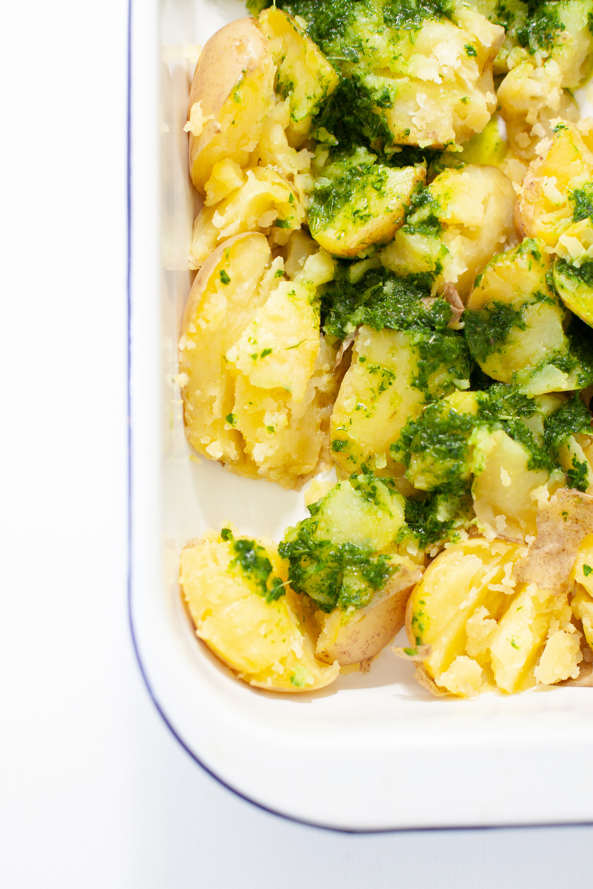 Schwedische Kartoffeln mit Dill sind ne super Beilage zum Grillen, sie schmecken toll kalt oder warm und lassen sich so auch prima mitnehmen f&uuml;r ein Buffet.