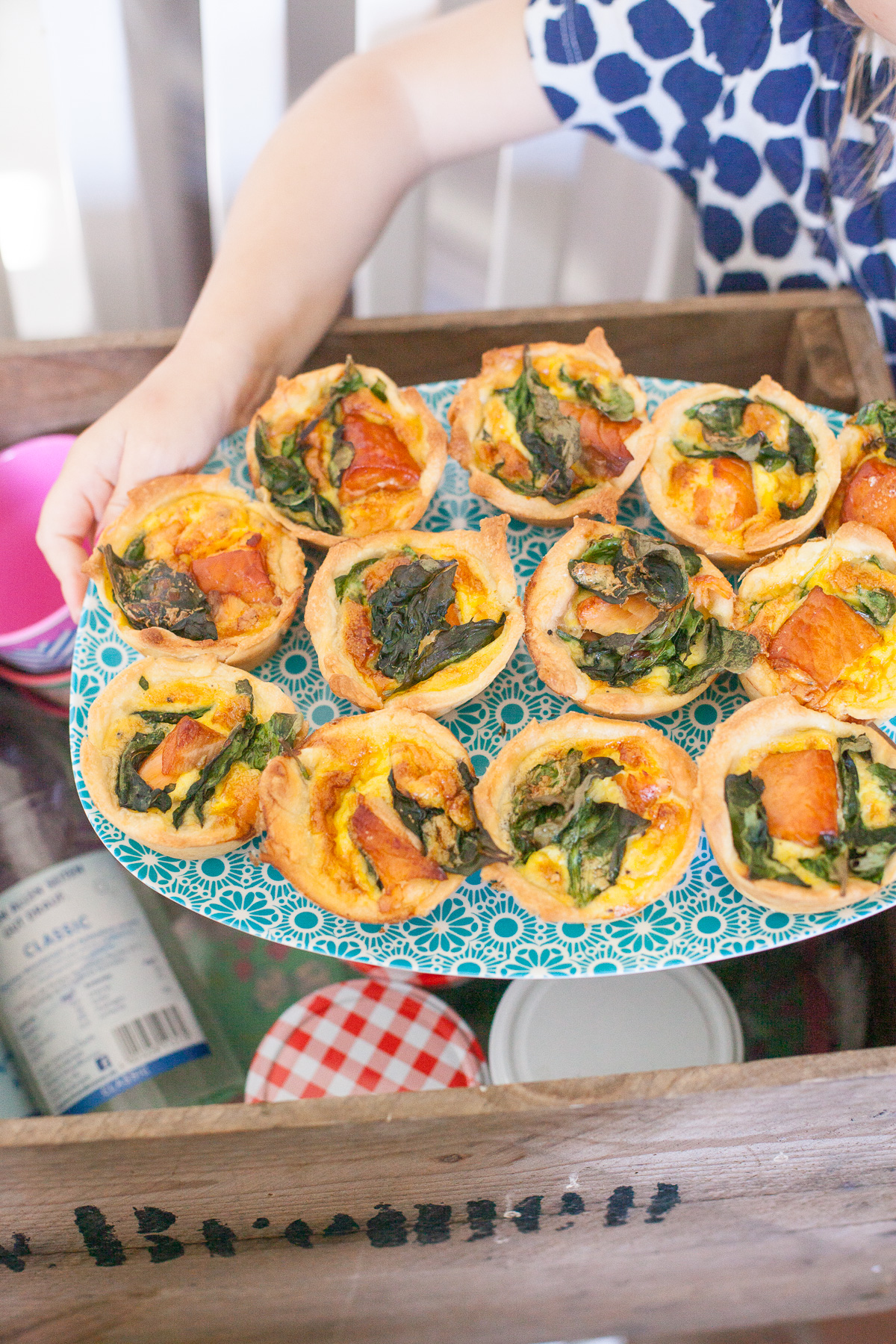 Abendessen am Meer - mit leckeren Lachs-Miniquiches mit Stremel Lachs und Momenten für die Ewigkeit Wir hatten ein tolles Abendessen am Meer mit leckeren Miniquiches mit Stremel Lachs. Eine Quiche ist schnell vorbereitet und gut mitzunehmen für ein Picknick.