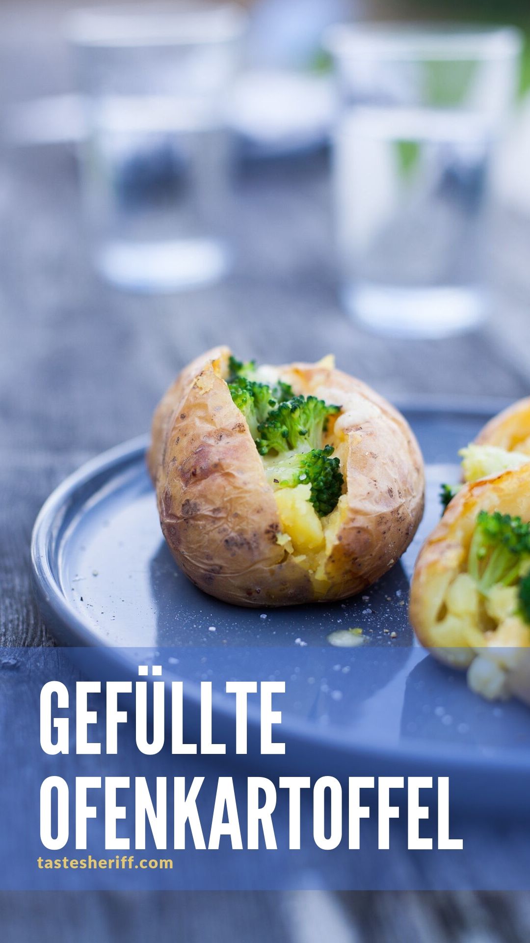 Wer hat mal wieder Lust auf gef&uuml;llte Ofenkartoffel? Auch bekannt als Kumpir ist dies das perfekte Mittagessen. Ein Rezept f&uuml;r baked potatoes findet ihr hier.