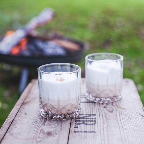 warmer White Russian am Lagerfeuer für kalte Tage