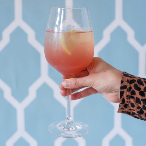alkoholfreier Silvester Drink - Ein Mocktail für die ganze Familie - Rhabarber Squash