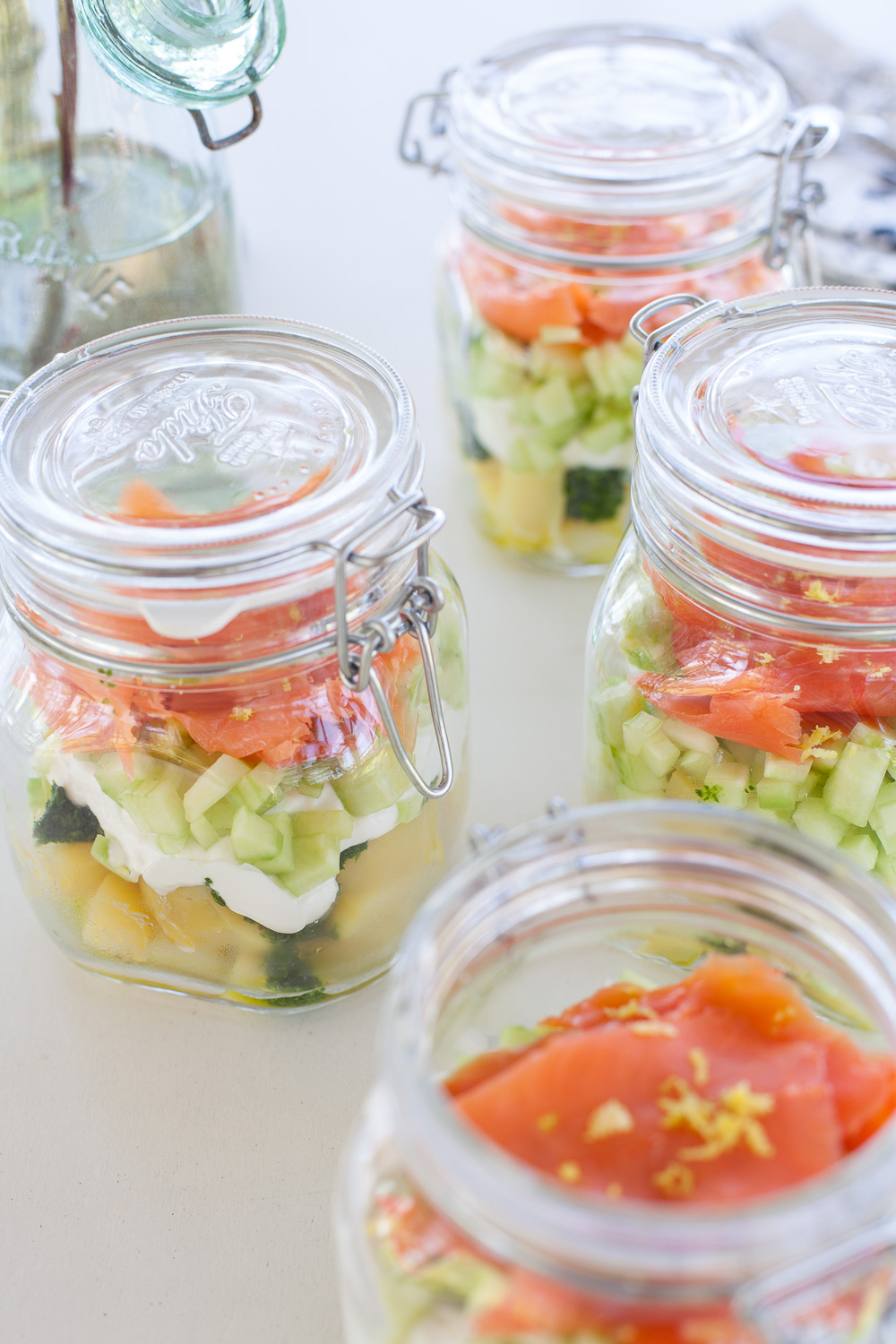 Kartoffel Schichtsalat mit Lachs im Glas