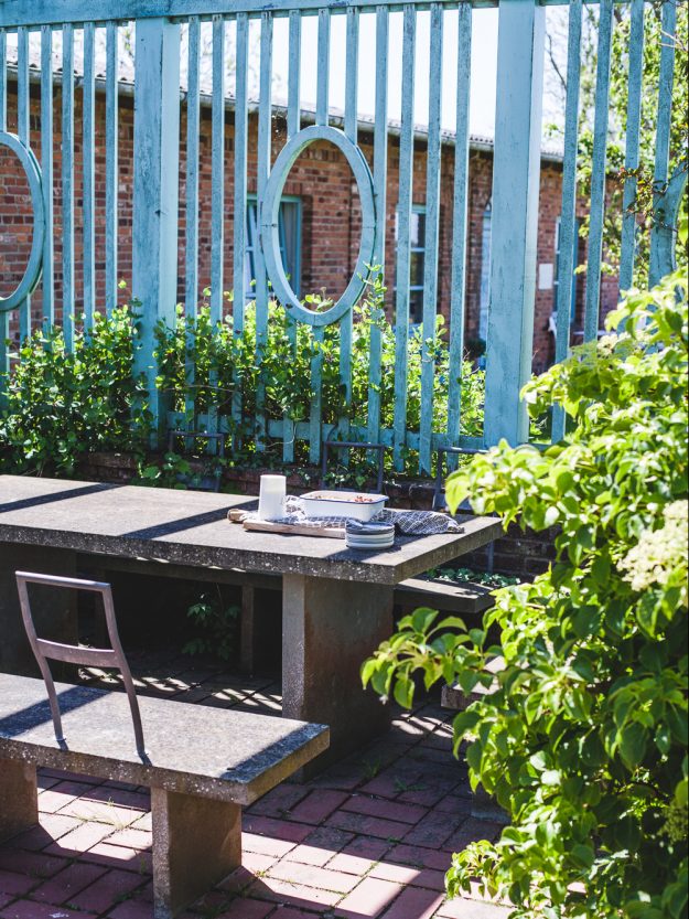 Rhabarber-Erdbeer-Crumble – noch schnell bevor die Rhabarber Saison zu ...