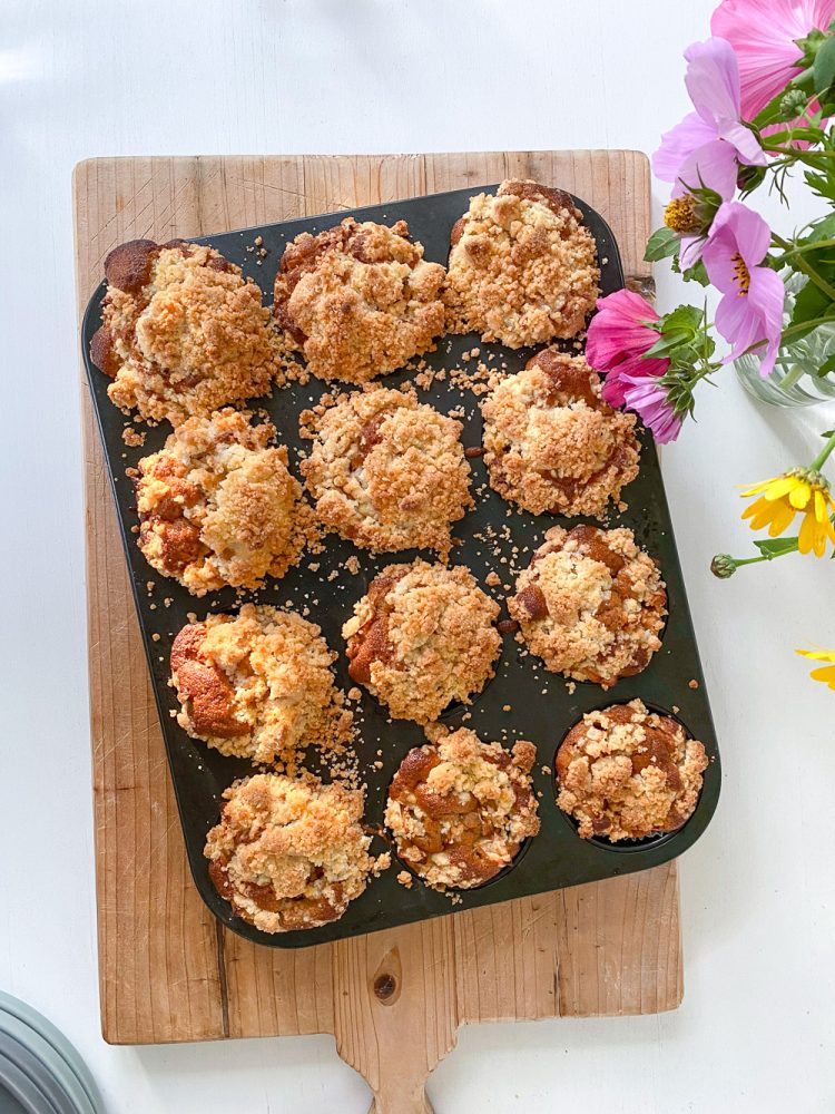 Ein schnelles Rezept um leckere Apfel Streusel Muffins für die Kids zu backen