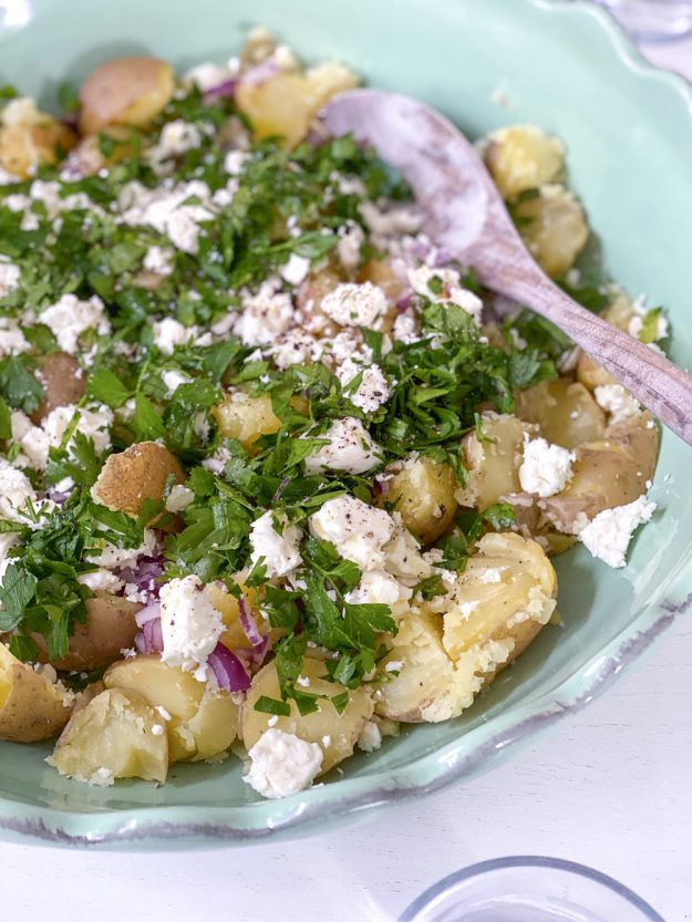 Warmer Kartoffelsalat mit Feta | tastesheriff Warmer Kartoffelsalat mit Feta | tastesheriff