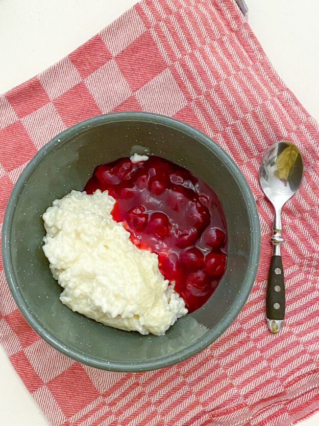 12 von 12 im November - ein ganz normaler Bürotag und ich nehm Euch einmal mit von Milchschaum am Morgen bis Milchreis und Glühwein am Abend.