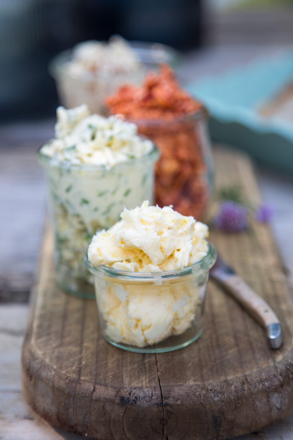 Ideal zum Grillen – viererlei Kräuterbutter | tastesheriff
