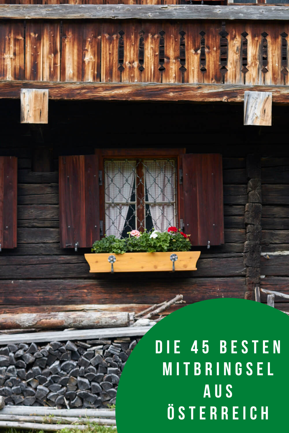 Hier findet ihr eine Liste mit den 45 beliebtesten Mitbringseln aus &Ouml;sterreich. Alle Dinge habt ihr mir empfohlen und ich rate Platz im Kofferraum zu lassen.