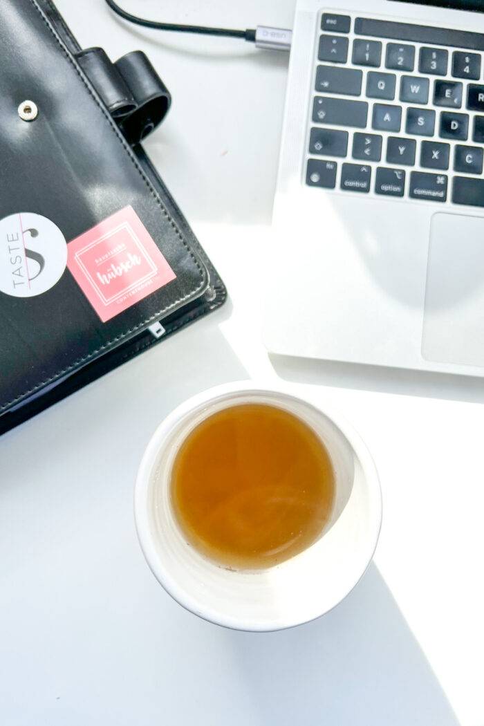 Zuhause im April – Homeoffice und ein Buchneuigkeiten – 12von12