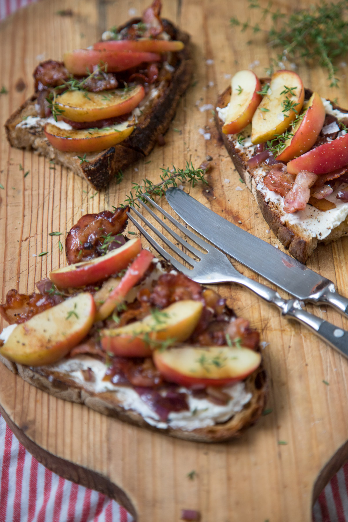 Es gibt Schnittchen Schneewittchen – Apfel-Speck-Stulle | tastesheriff Es gibt Schnittchen Schneewittchen – Apfel-Speck-Stulle | tastesheriff