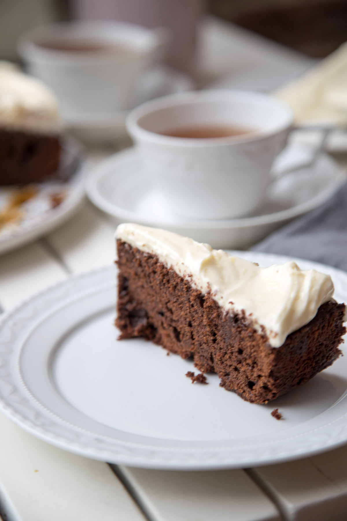 Schokokuchen getränkt in Espressosirup getoppt mit einer Frischkäsecreme - wenn das nächste mal ein Kuchen mit ins Büro soll ist die Entscheidung jetzt gefallen