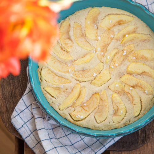 Apfel-Gewürzkuchen mit Frischkäsefrosting am Sonntag