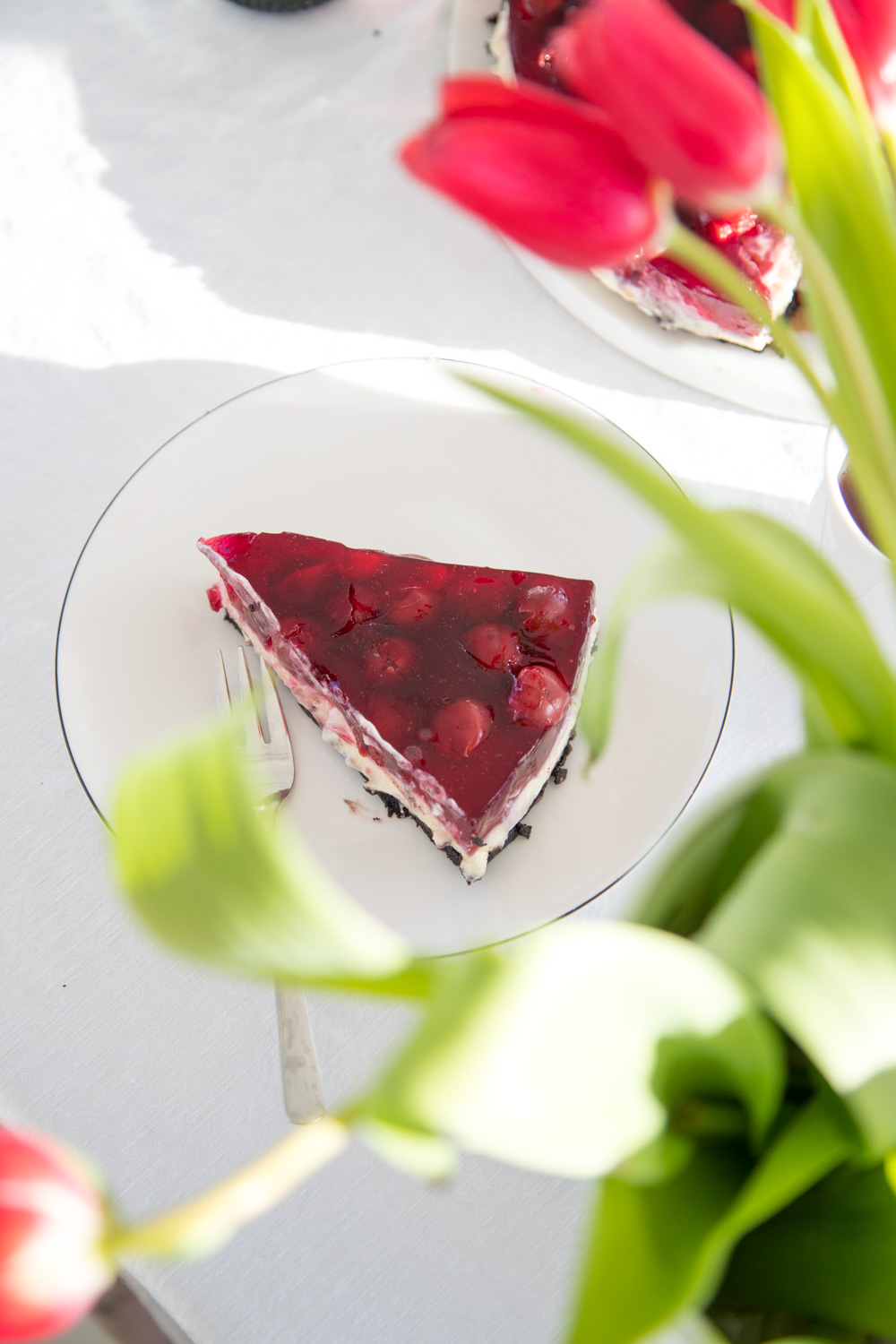 leckerer Kirsch-Schmandkuchen mit Oreoboden ohne zu backen