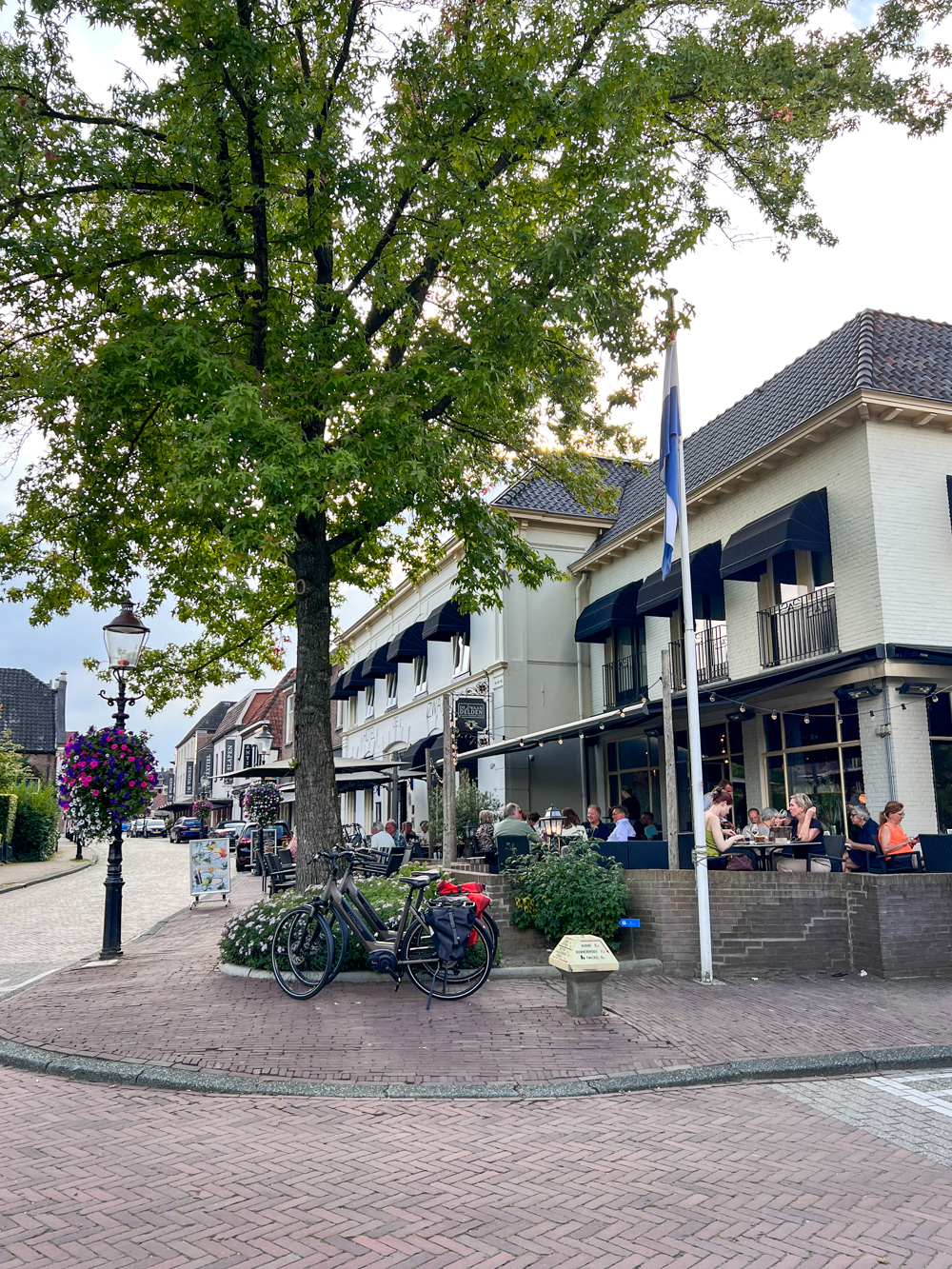 Mutter-Tochter Familen Zeit in der Twente Region in Holland - kommt mit auf unsere kleine Reise rund um die Kleinstadt Delden und der unsagbar schönen Landschaft und tollen Ausflugsziele.