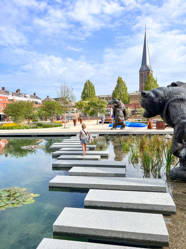 Mutter-Tochter Familen Zeit in der Twente Region in Holland - kommt mit auf unsere kleine Reise rund um die Kleinstadt Delden und der unsagbar schönen Landschaft und tollen Ausflugsziele.